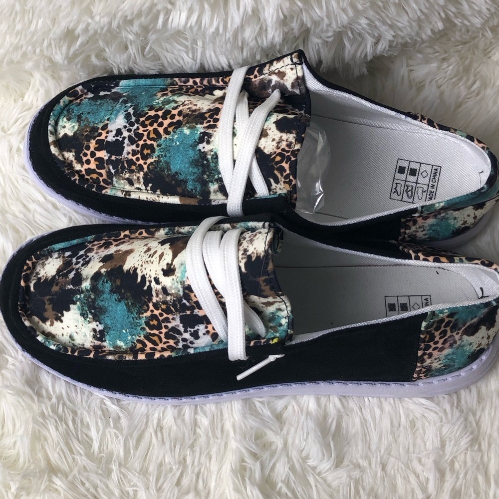 🐆🩵Women's Multicolor Animal Casual Shoes 42 US women’s 10 NWOT 🩵🐆 - Picture 8 of 16